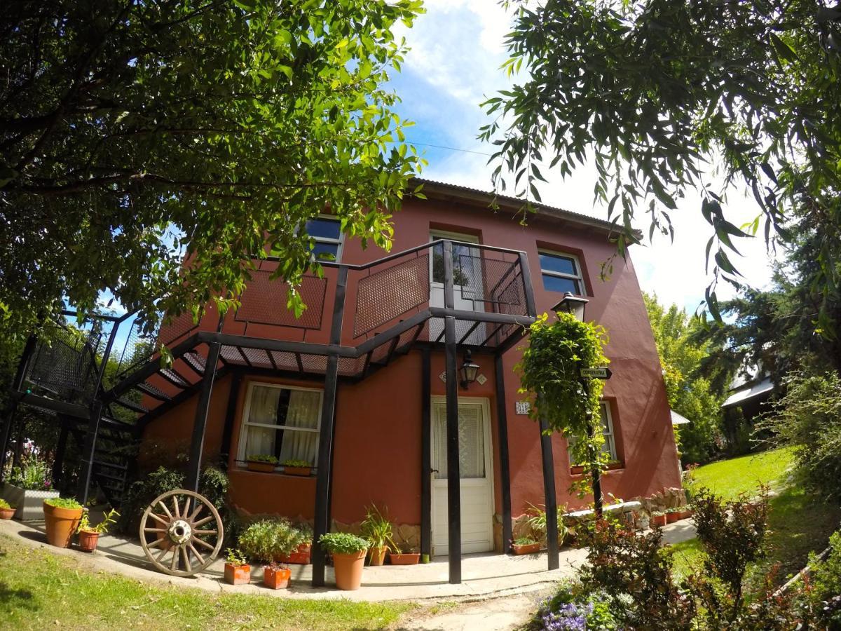 Hospedaje Mi Rincon El Chalten Exterior photo